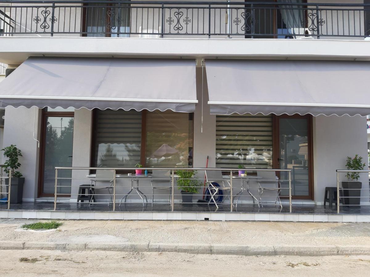 Soula'S Sunshine Apartments Nea Karvali Luaran gambar